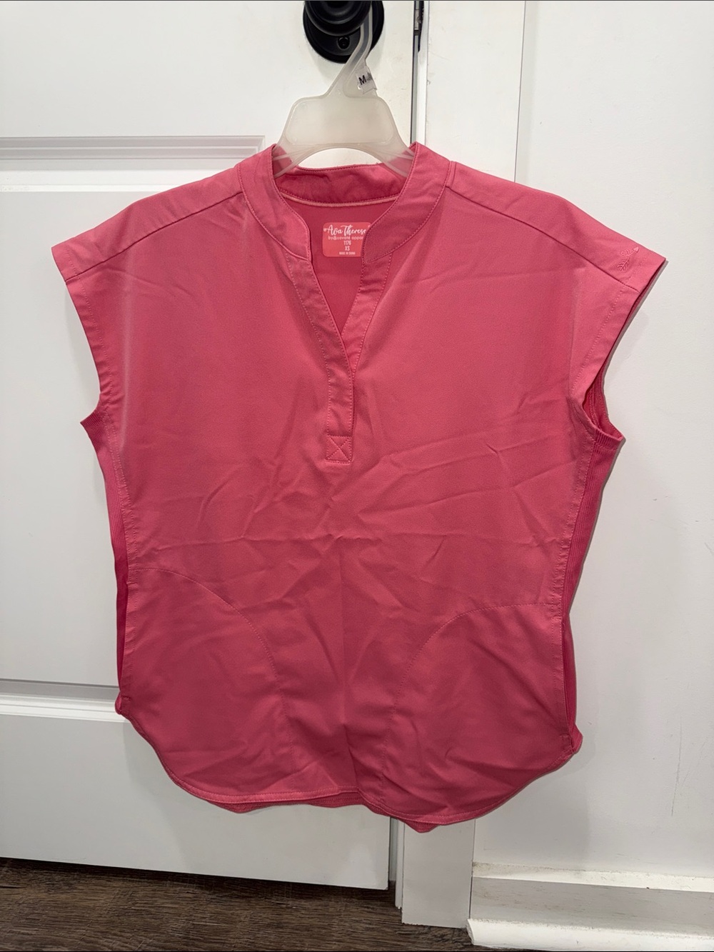 Ava & Viv Rose-Pink Cap-Sleeve Split-Neck Scrub Set